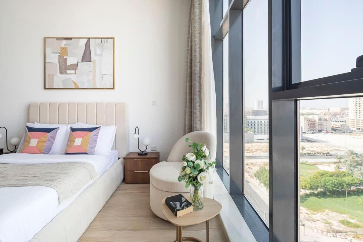 Frank Porter - Regina Tower Dubai Eksteriør billede